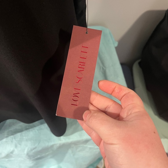 Love Scarlett Black with Rhinestone Short Sleeve  Top- Size 1X- NWT - Picture 3 of 8